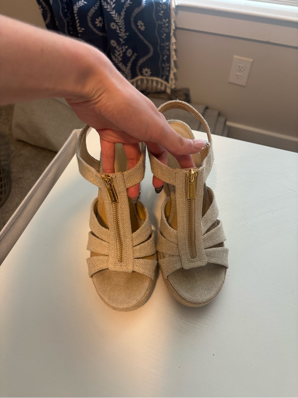 Michael Kors Women’s Berkley Mid Wedge - Picture 7 of 12